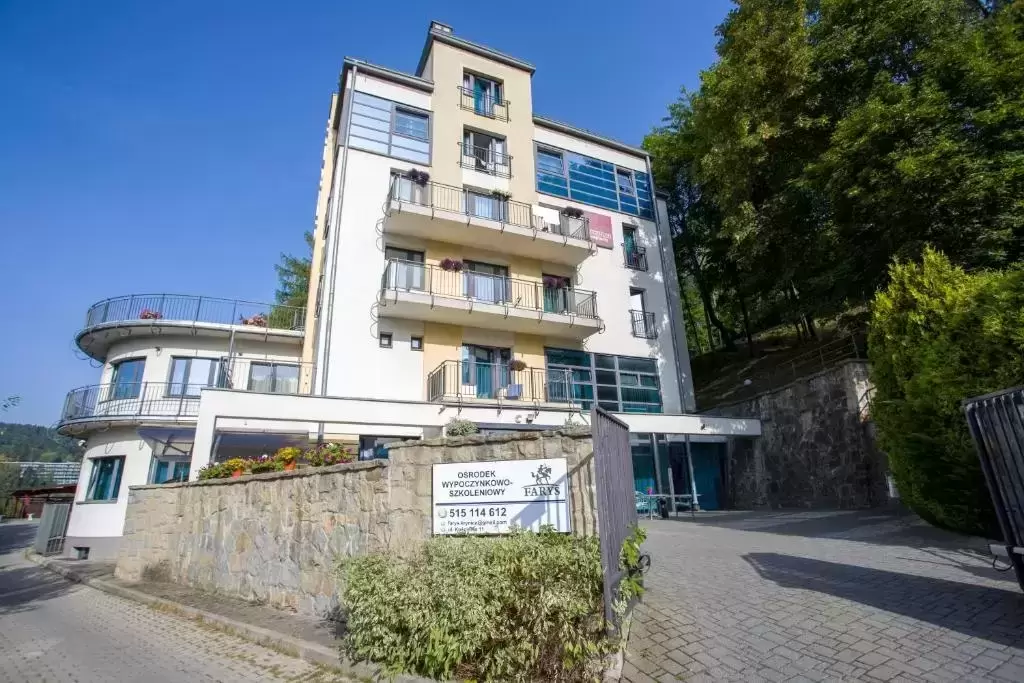 OWS Farys – obiekt konferencyjny, Krynica Zdrój